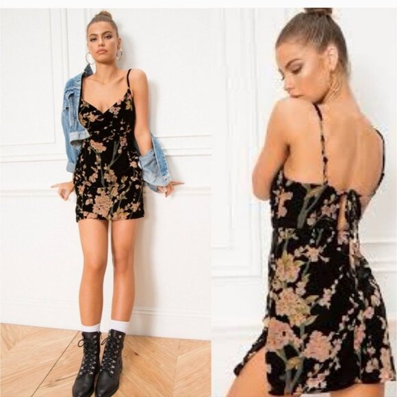 superdown Black Floral Mini Dress - Picture 1 of 6